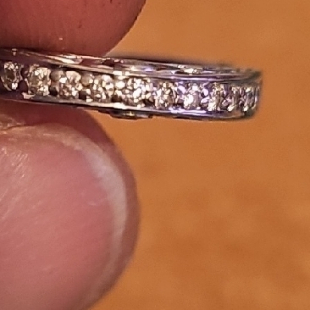 Elegant 18k White Gold NA HOKU Wedding Band w Diamonds SIZE 7 Women's Ring - Picture 8 of 15